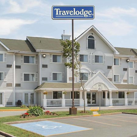Country Inn & Suites Dartmouth Bagian luar foto