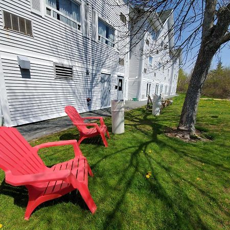 Country Inn & Suites Dartmouth Bagian luar foto