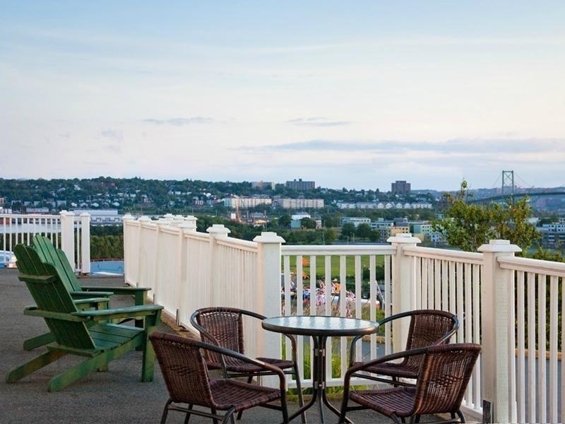 Country Inn & Suites Dartmouth Bagian luar foto