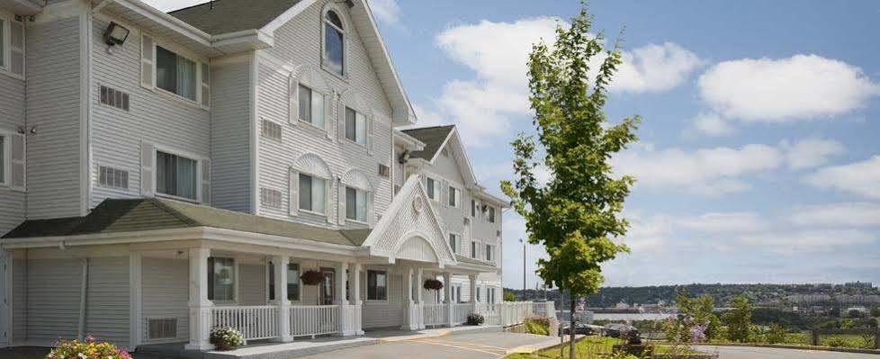 Country Inn & Suites Dartmouth Bagian luar foto