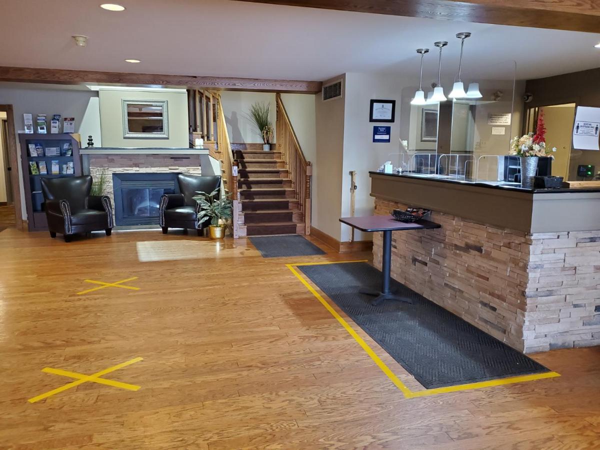 Country Inn & Suites Dartmouth Bagian luar foto